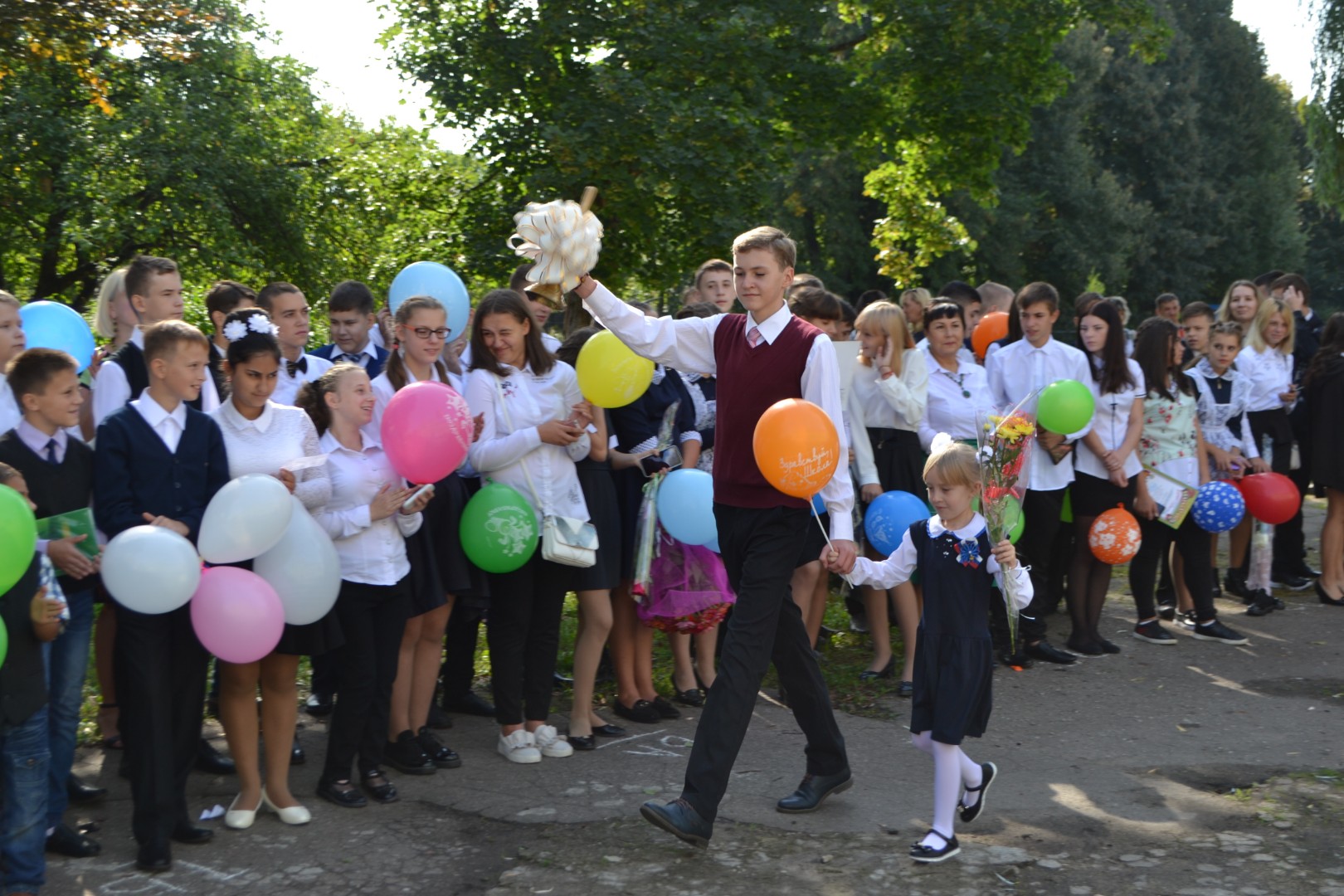 День знаний в любимой школе