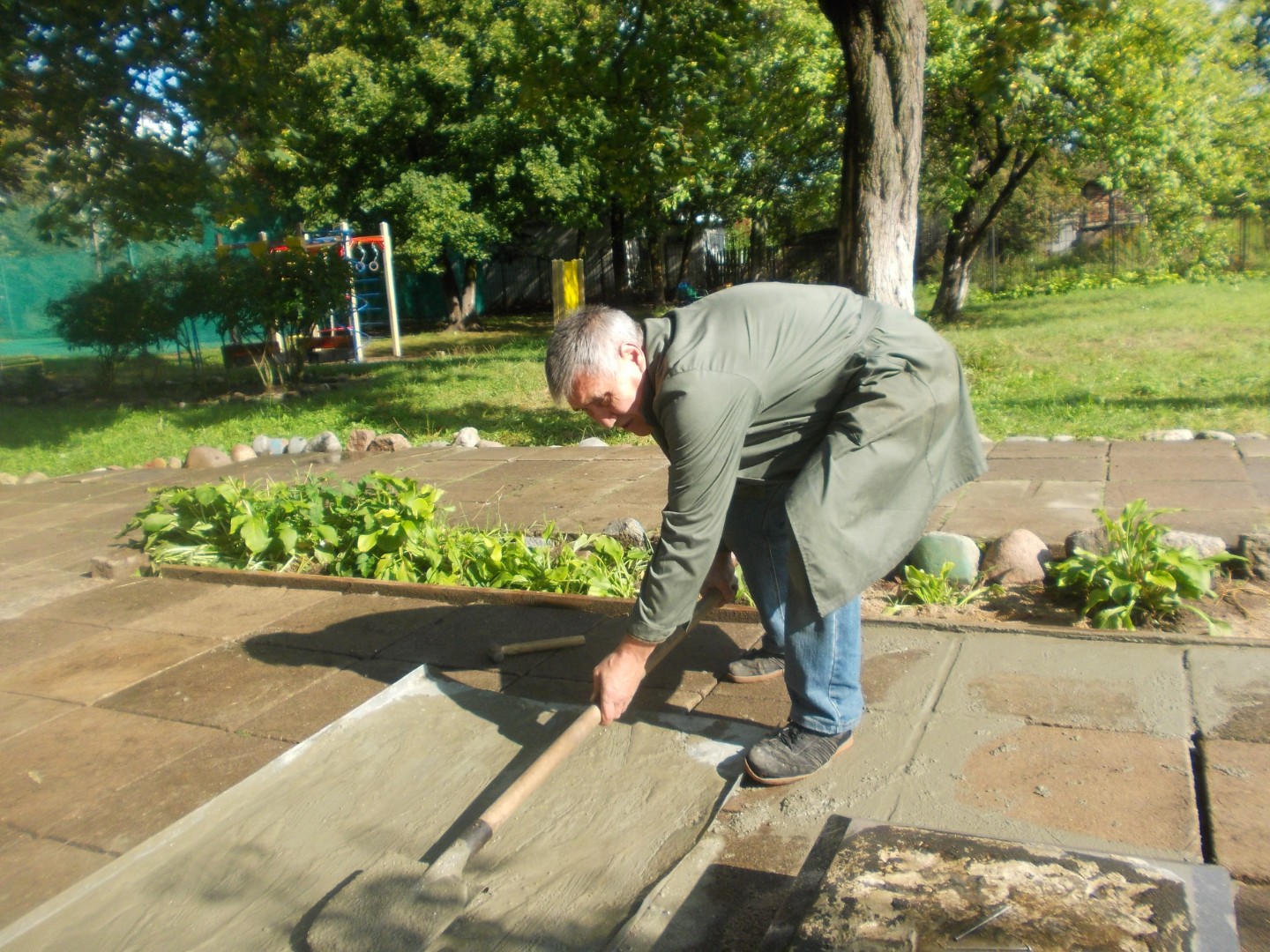Реконструкция памятного знака