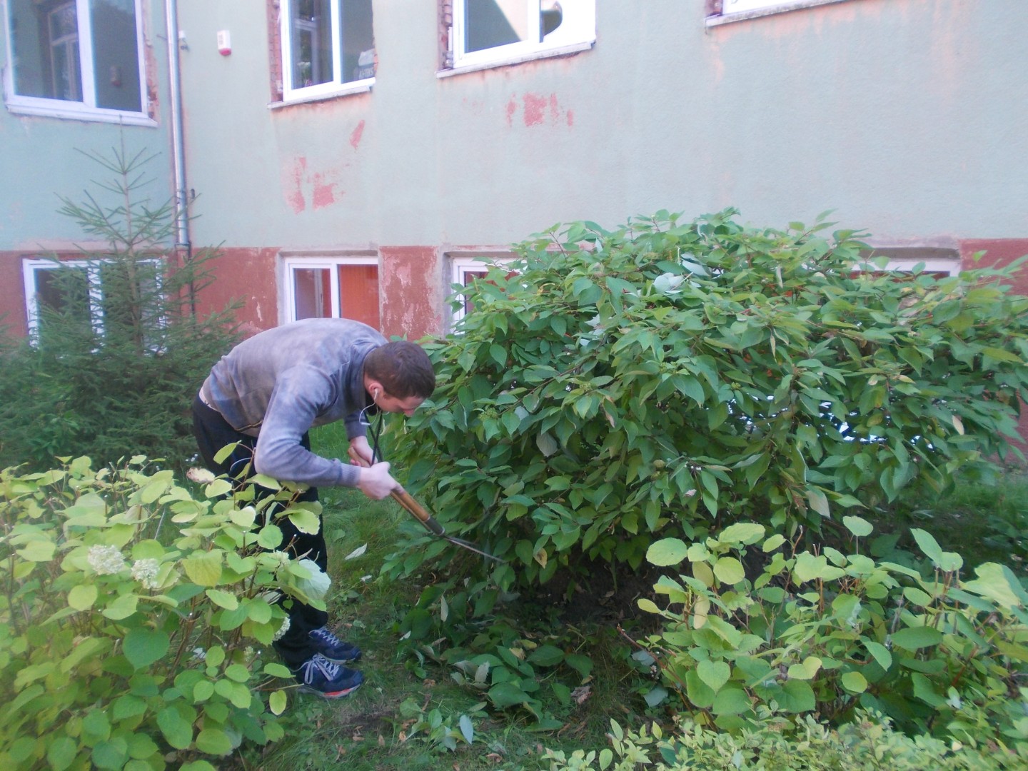 Реконструкция памятного знака