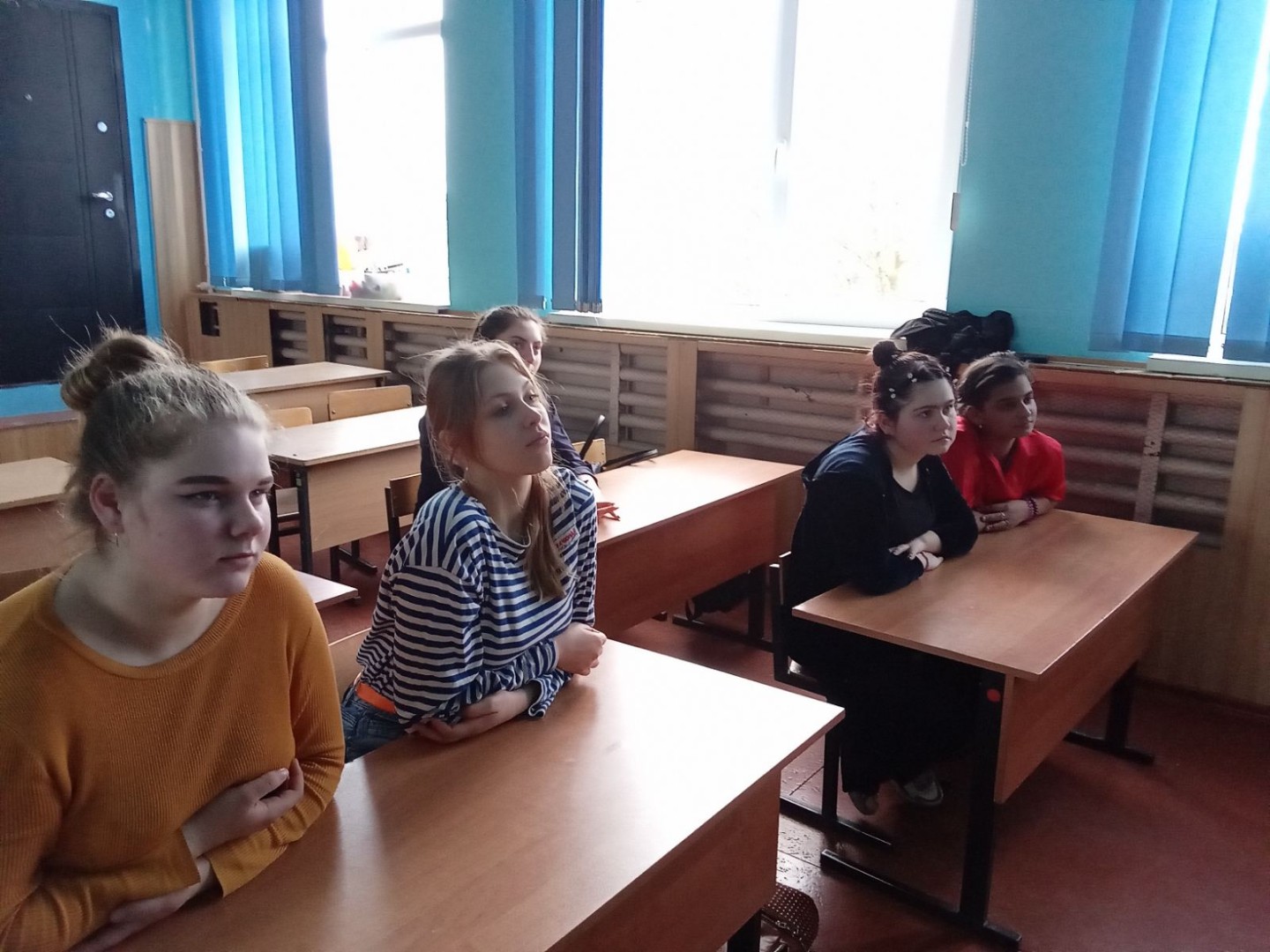 77-й годовщине снятия блокады Ленинграда посвящается