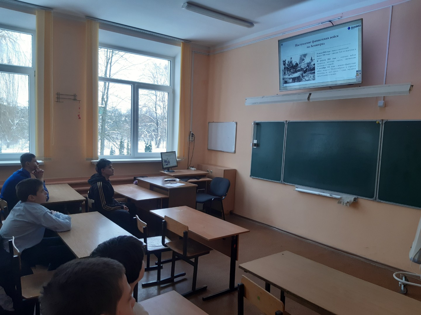 Памяти Ленинградцев