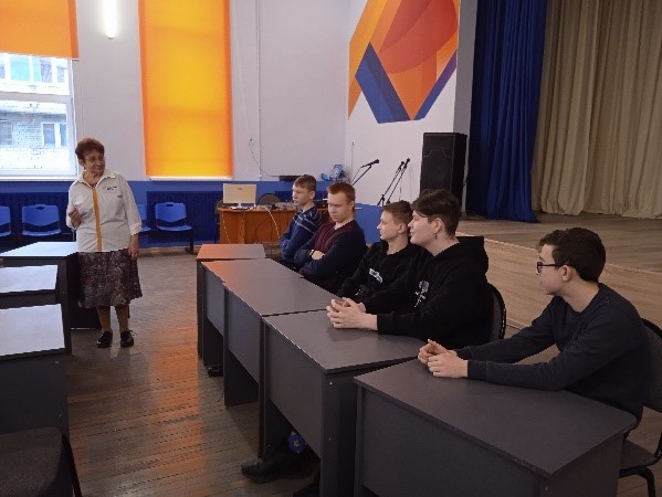 #200летнекрасовурдш