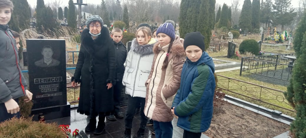 Уборка воинских захоронений