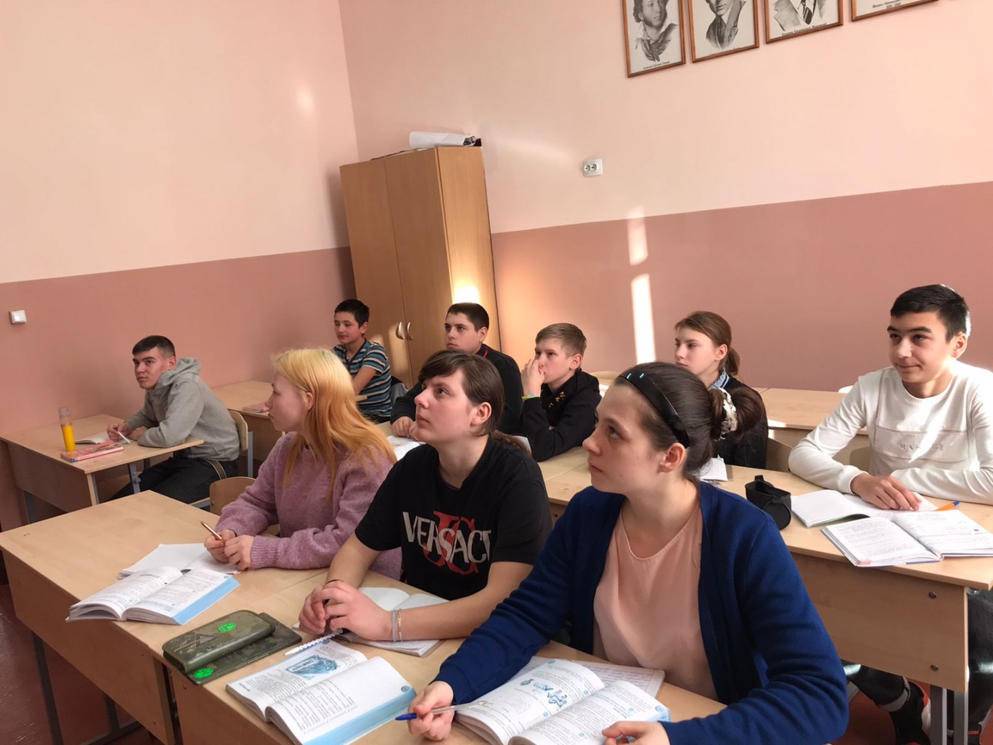 Всероссийский Урок Мужества «Герои нашего времени» в 6Б классе