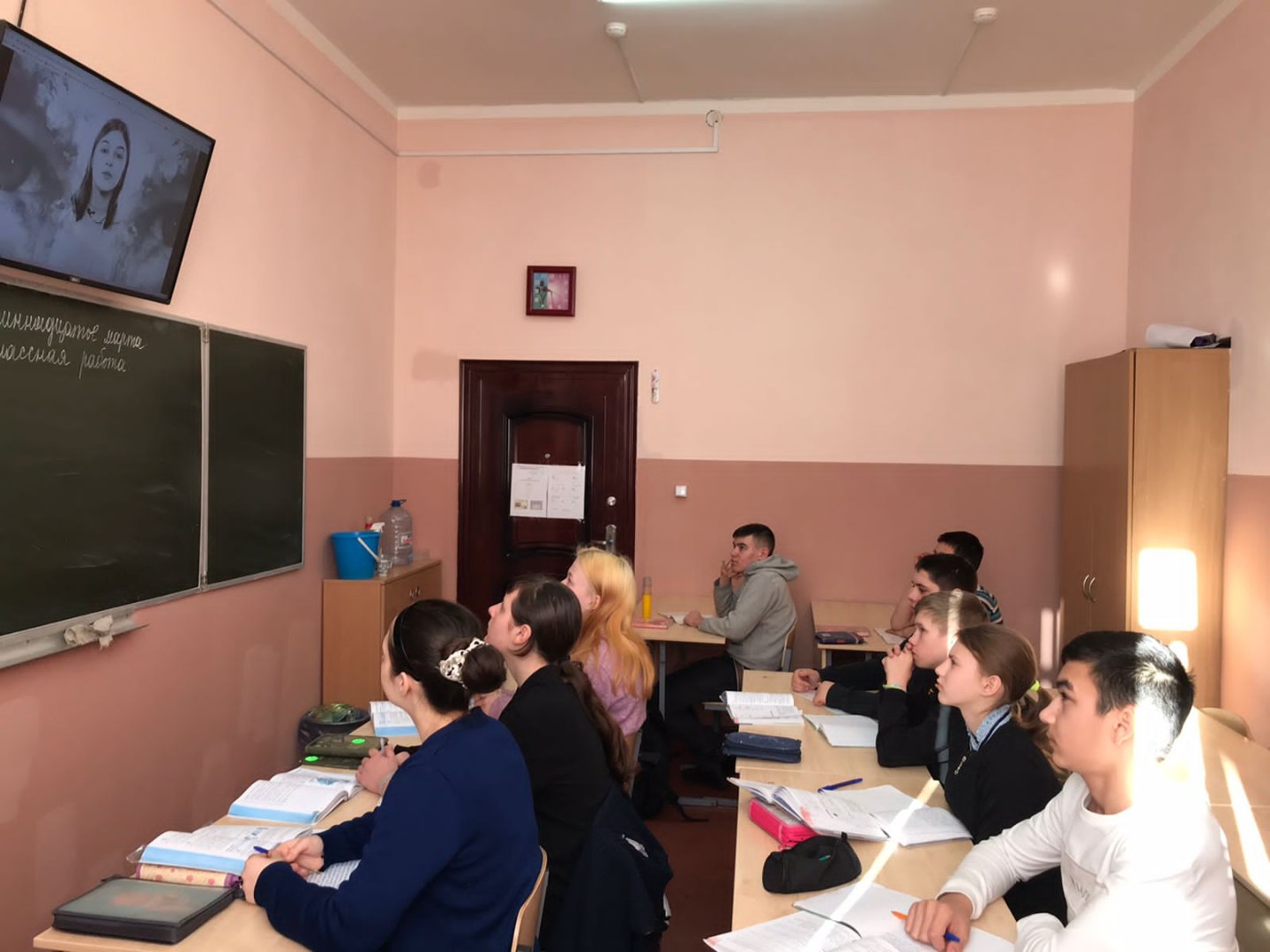 Всероссийский Урок Мужества «Герои нашего времени» в 6Б классе