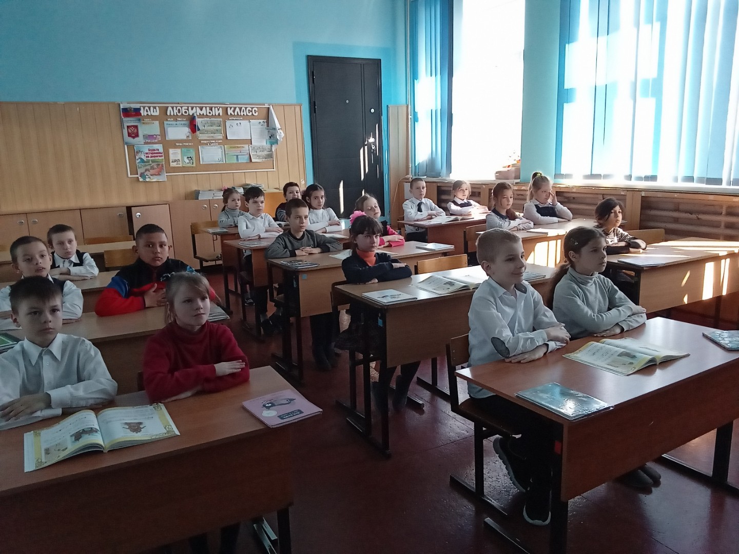 История закулисья