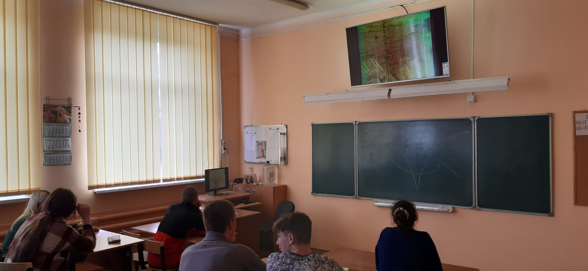 Гагарин. Первый в космосе