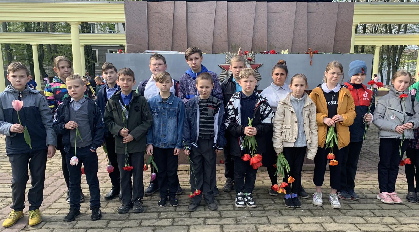 Возложение цветов