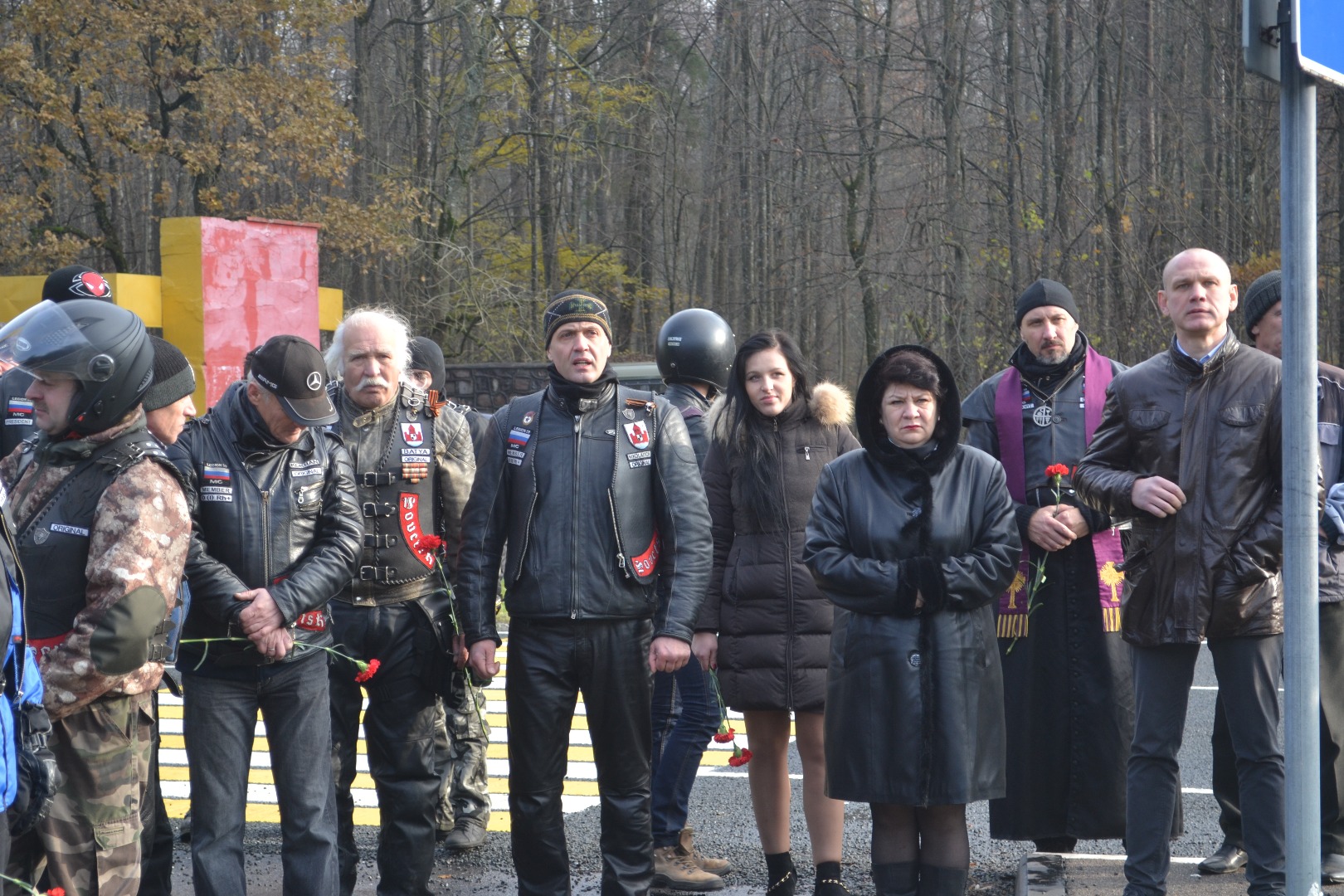 Школьники почтили память советских разведчиков