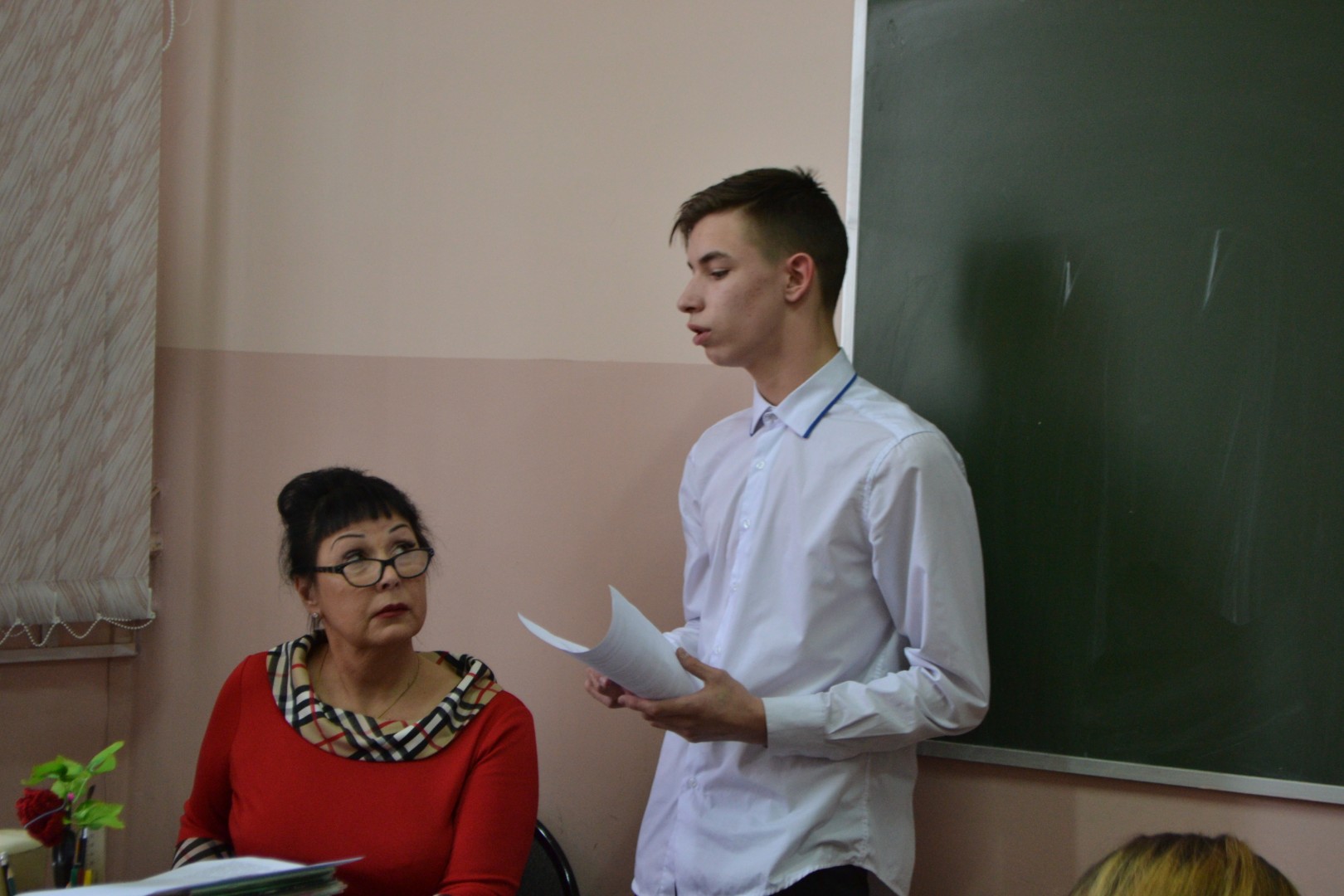 Открытый урок литературы в 9Б классе