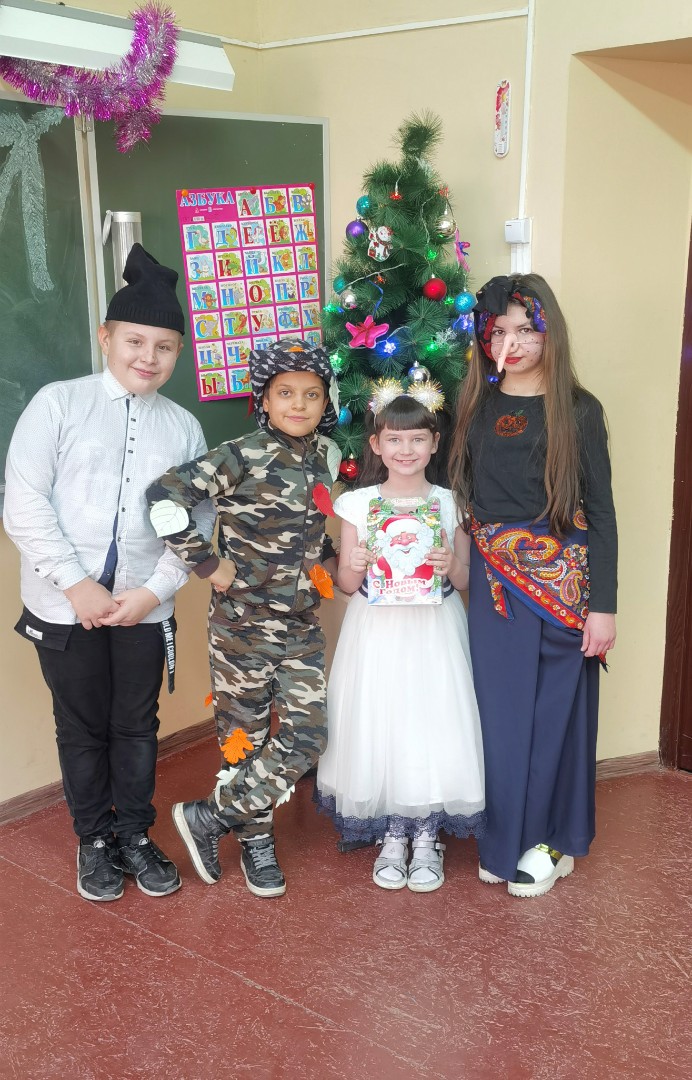 Первый школьный Новый год!