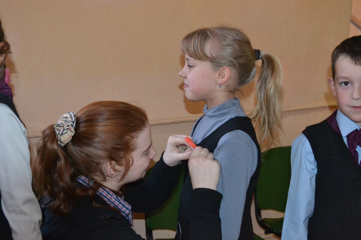1 декабря ученики школы провели акцию в рамках Международного дня борьбы со СПИДом.