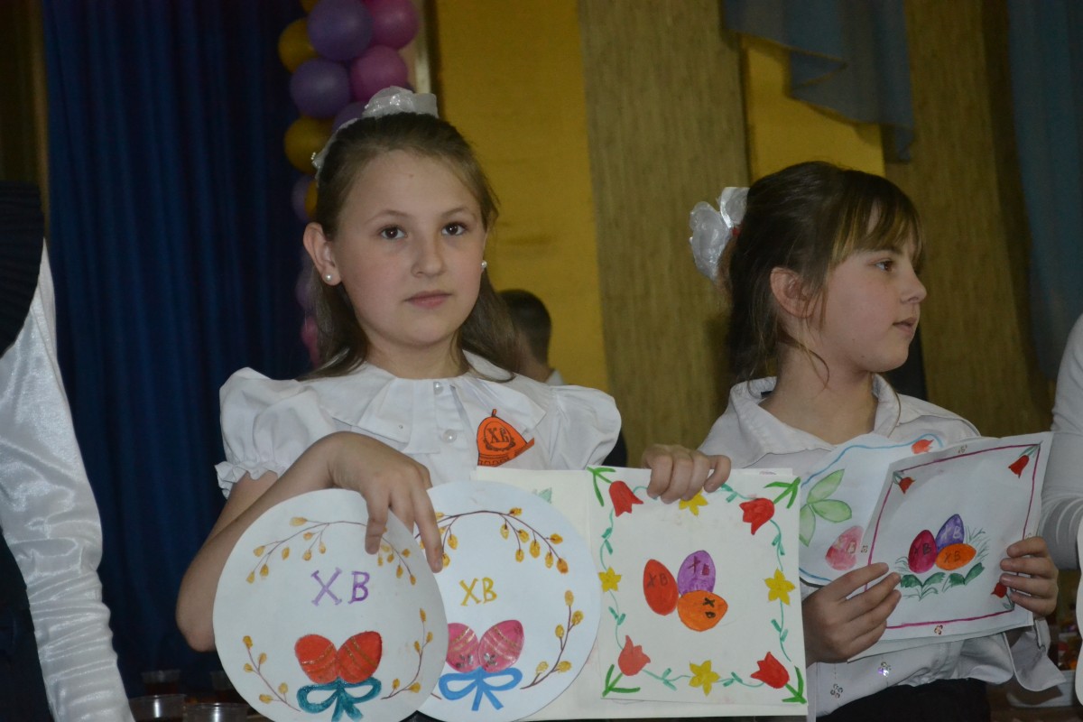 Ученики и учителя возрождали православные традиции светлого праздника - Пасхи