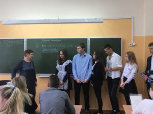 Хорошо живется нам в нашей школе