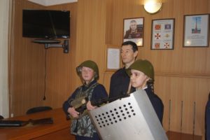 Ваша служба и опасна и трудна…