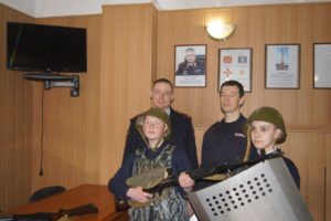 Ваша служба и опасна и трудна…