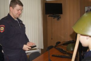 Ваша служба и опасна и трудна…