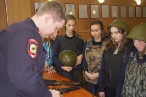 Ваша служба и опасна и трудна…