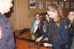 Ваша служба и опасна и трудна…
