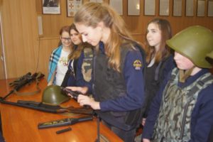 Ваша служба и опасна и трудна…