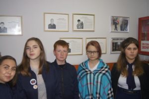 Ваша служба и опасна и трудна…