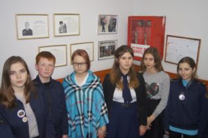 Ваша служба и опасна и трудна…