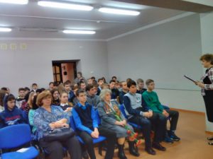 Поклонимся великим тем годам…