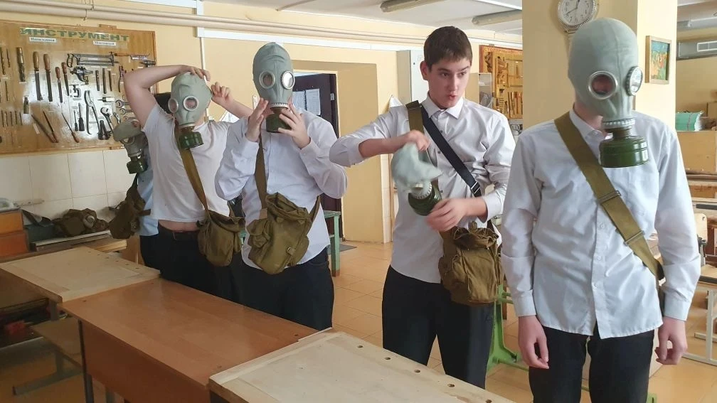 💪К празднику мужества и доблести, 23 февраля, в нашей школе прошел целый каскад мероприятий