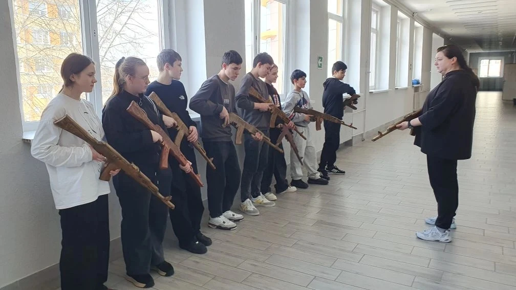 💪К празднику мужества и доблести, 23 февраля, в нашей школе прошел целый каскад мероприятий