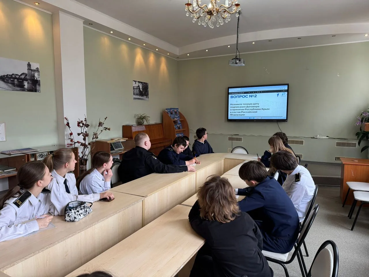 1️⃣Первичное отделение школы им.героя Советского Союза К.Я.Талаха Движения Первых приняло участие во Всероссийской акции «Одна страна-одна история»