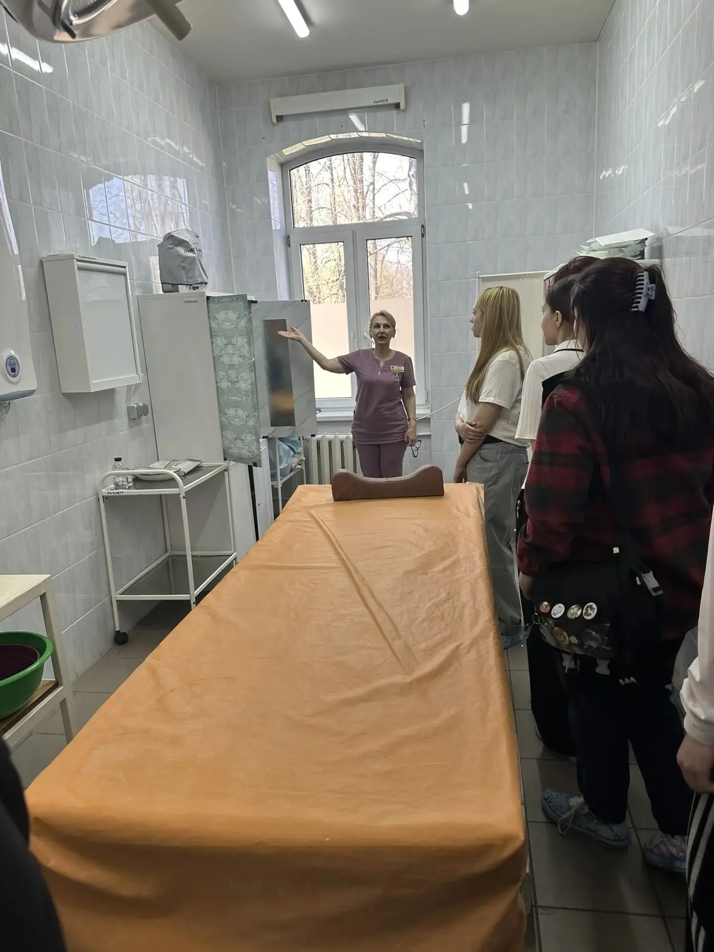 📢23 апреля для девятиклассников нашей школы была организована познавательная экскурсия в Советскую центральную районную больницу