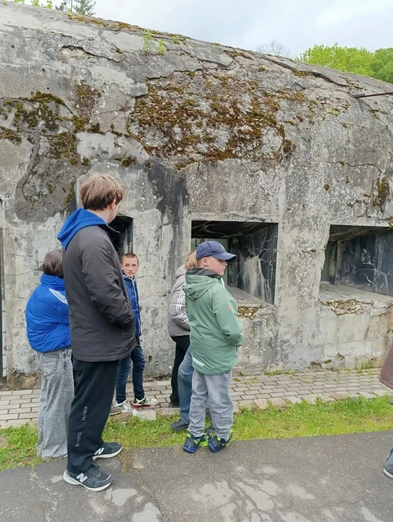 📷Группа учащихся третьего корпуса приняли участие в фотоконкурсе «Ушедшим в разведку навечно»