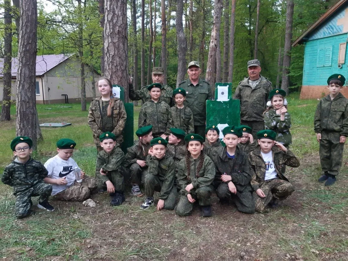 🇷🇺15 мая в лагере «Спутник» собрались юные патриоты из кадетских классов пограничной направленности «Юный друг пограничника»