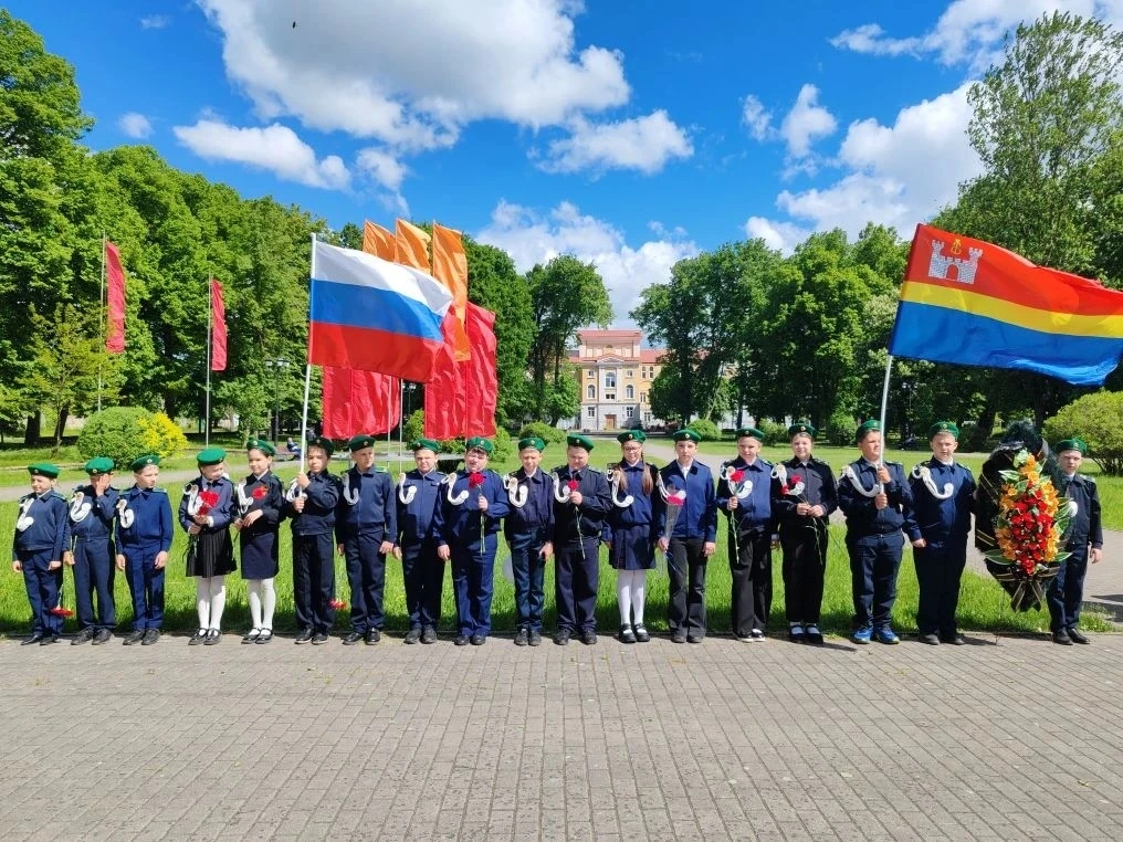 🇷🇺Сегодня мы отмечаем праздник тех, кто стоит на страже наших рубежей