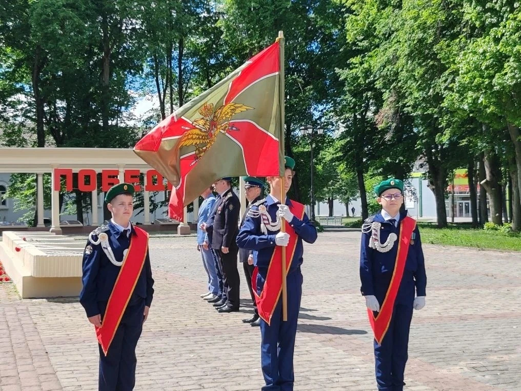 🇷🇺Сегодня мы отмечаем праздник тех, кто стоит на страже наших рубежей