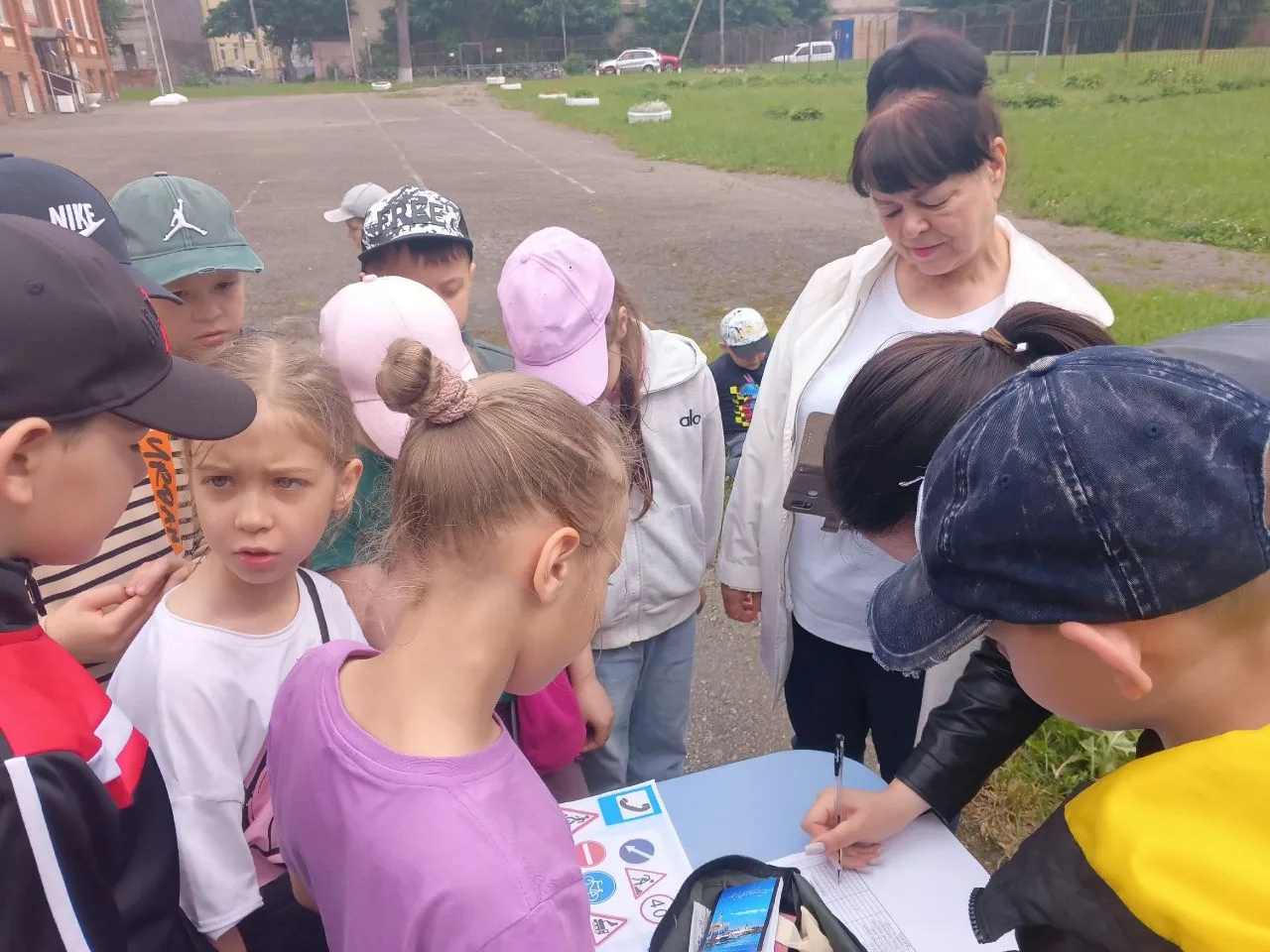 🚦Сегодня в нашем пришкольном лагере «Юный инспектор дорожного движения» царила атмосфера дорожной грамотности и веселья!