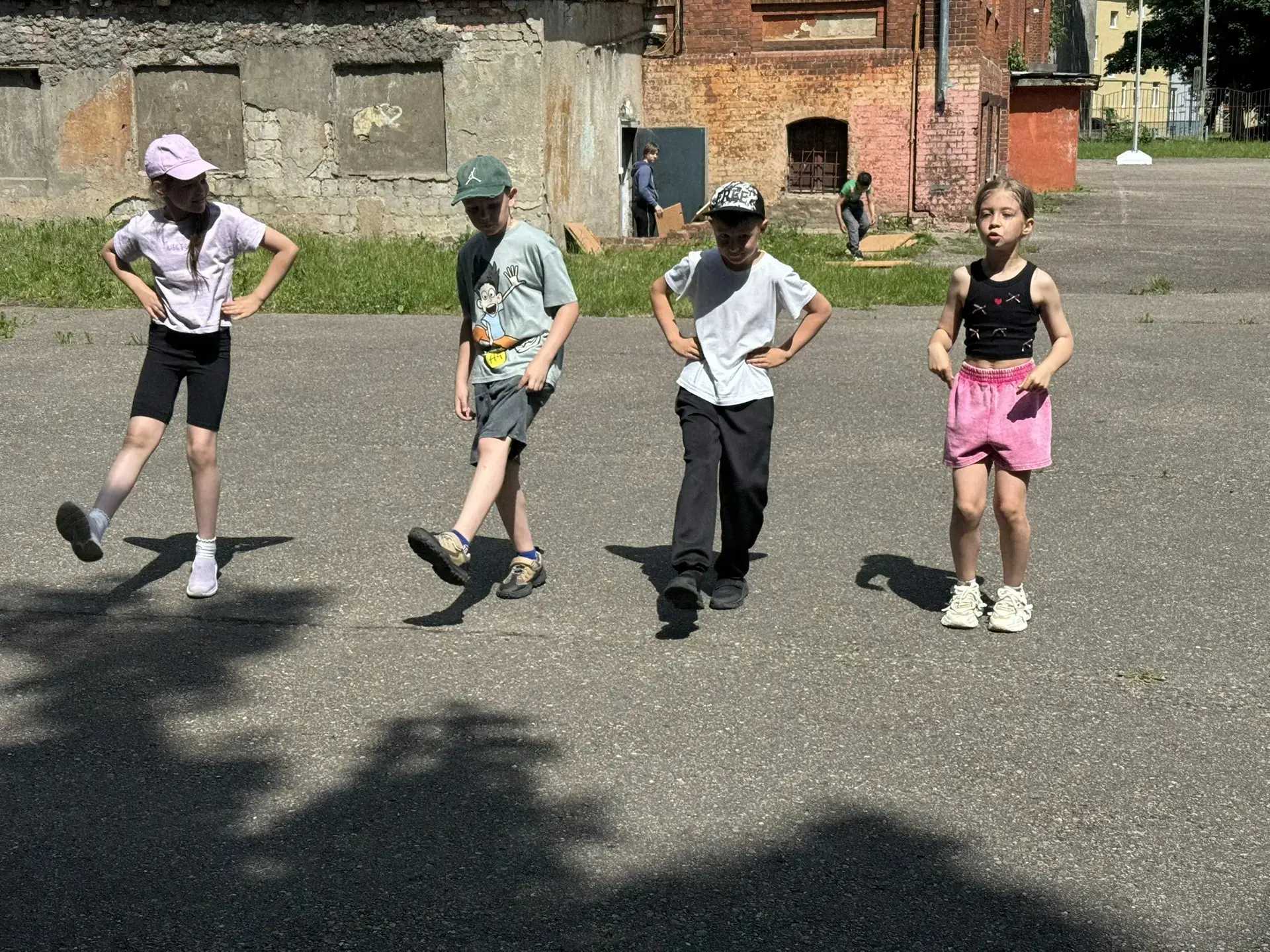 ☀️🤸‍♀🤸‍♀Сегодняшний день в нашем лагере был посвящен творчеству и самовыражению