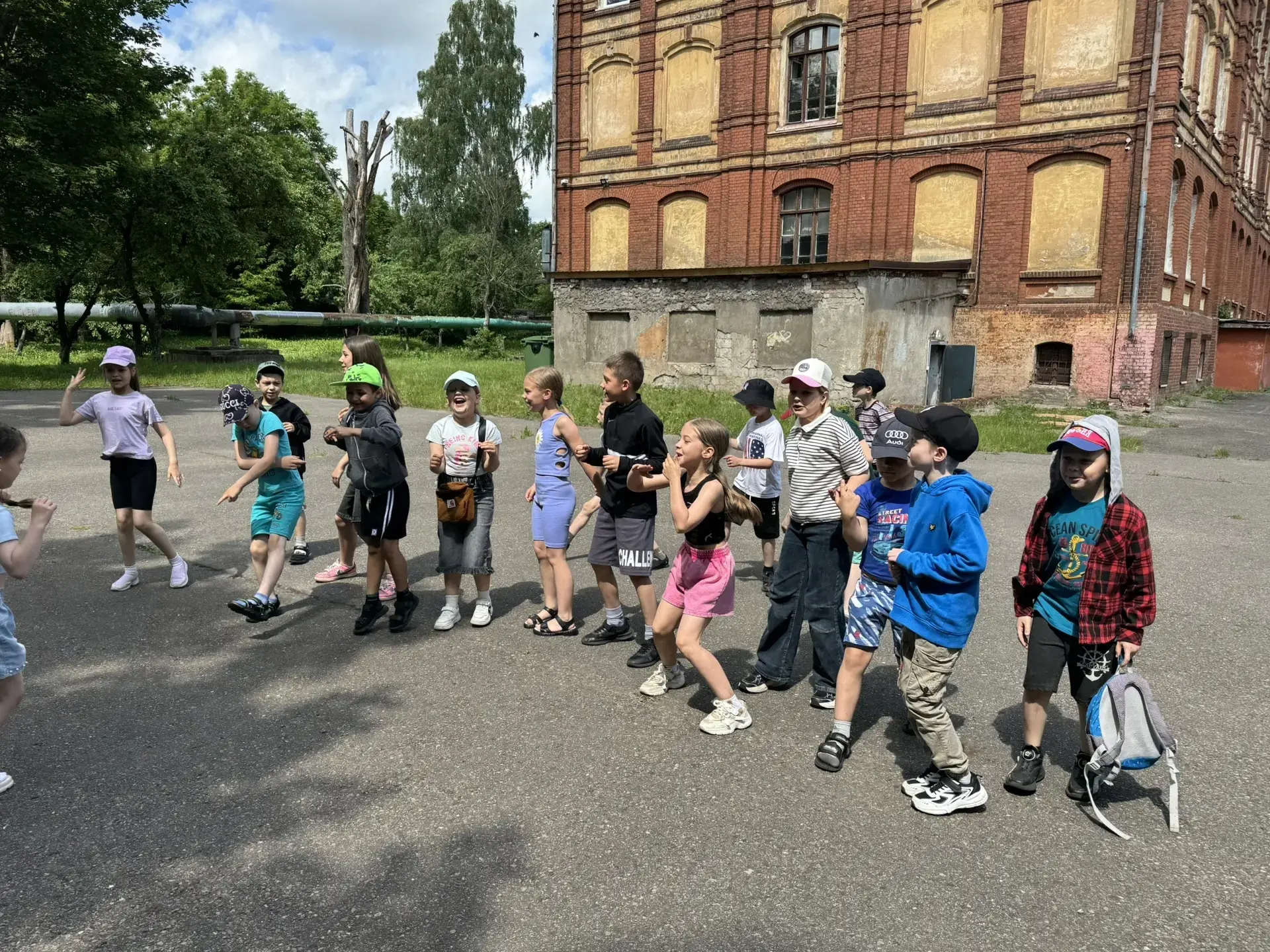 ☀️🤸‍♀🤸‍♀Сегодняшний день в нашем лагере был посвящен творчеству и самовыражению