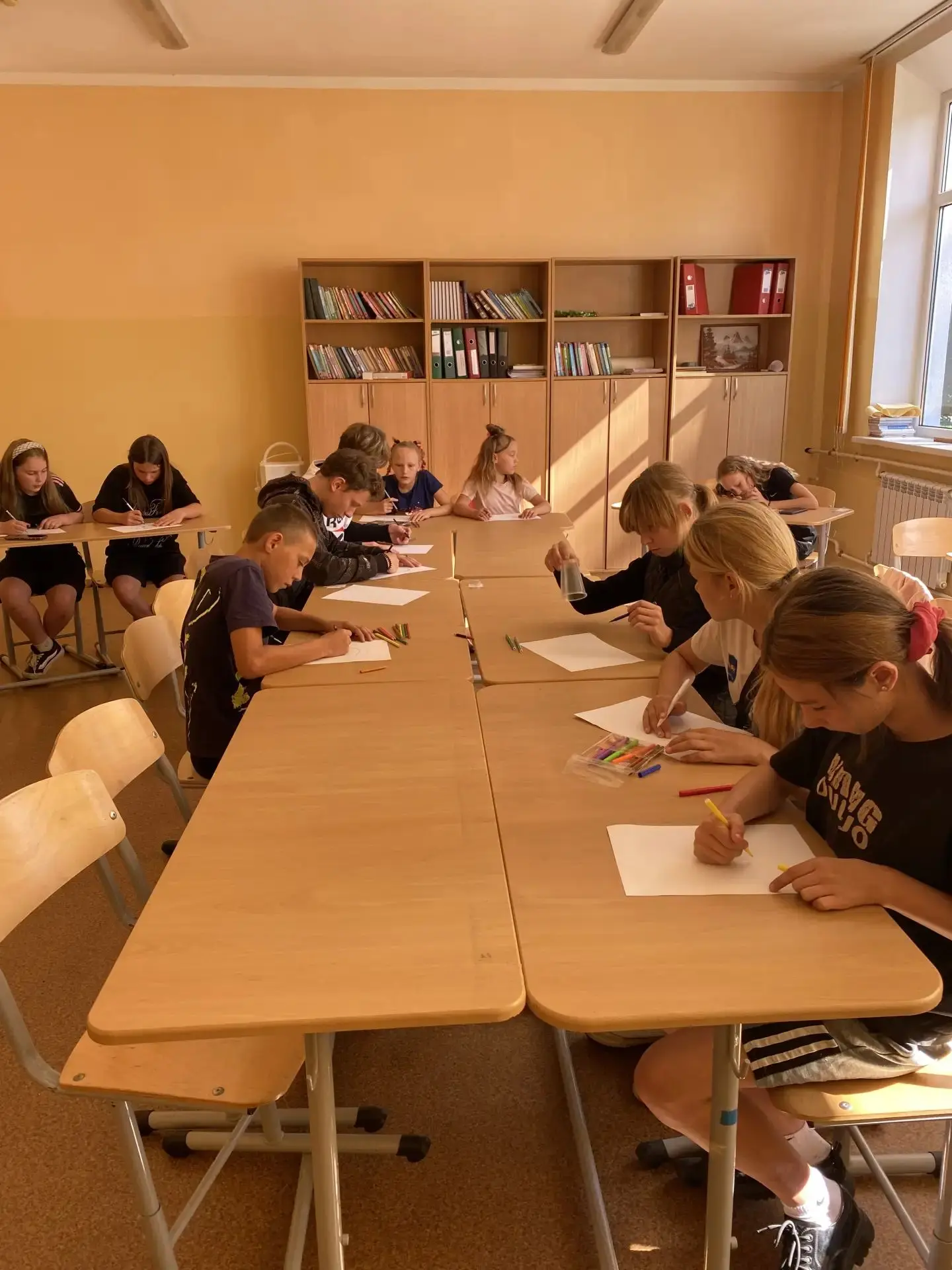 🎉 В ЛОЛ «Наследие» прошла тематическая беседа, посвящённая Дню ВДВ! 🎉
