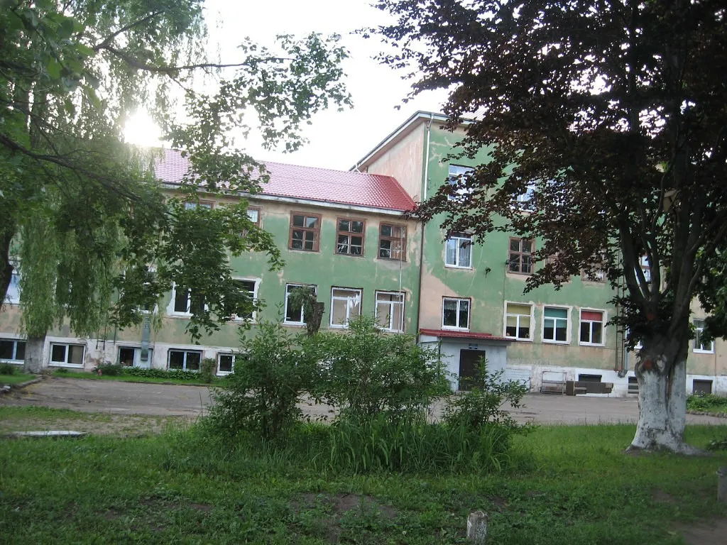 Двор 3-ей школы - июнь 2014