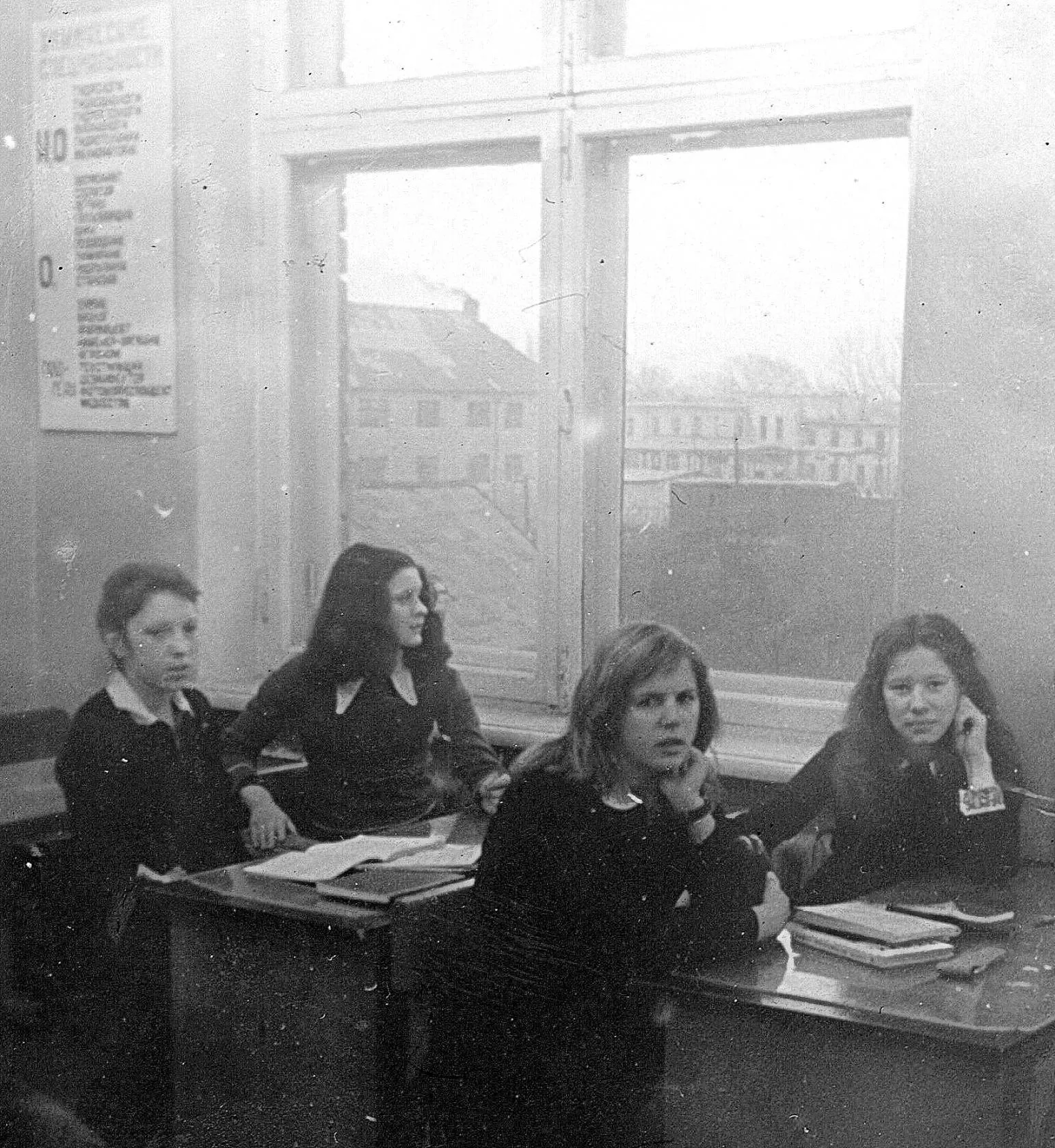 Кабинет химии "Вот-вот прозвенит звонок, начнется урок".