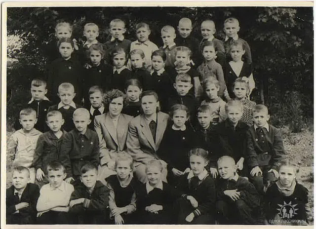 Яковлева Мария Александровна (справа), 60-е годы