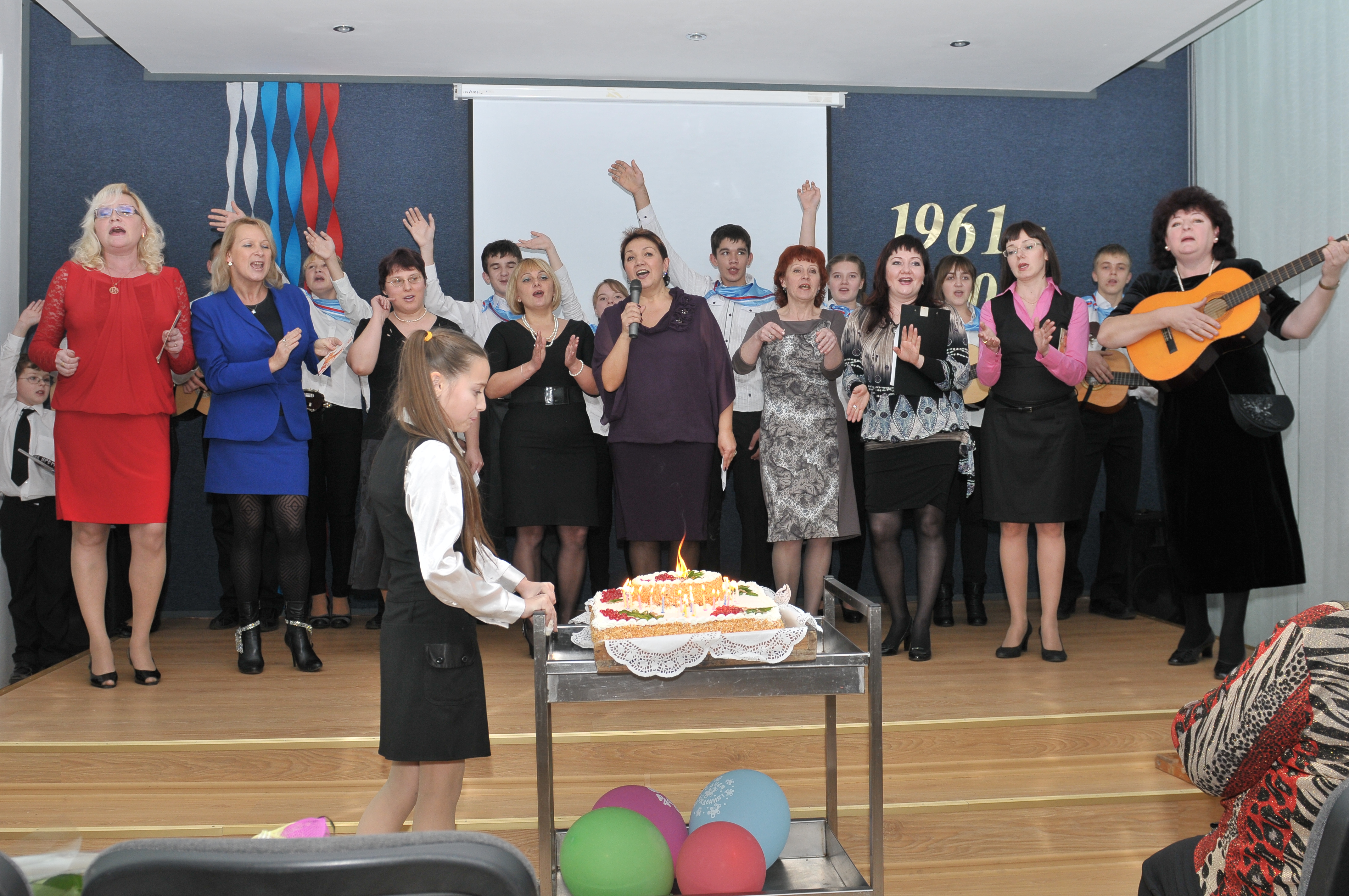 Школе 50 лет