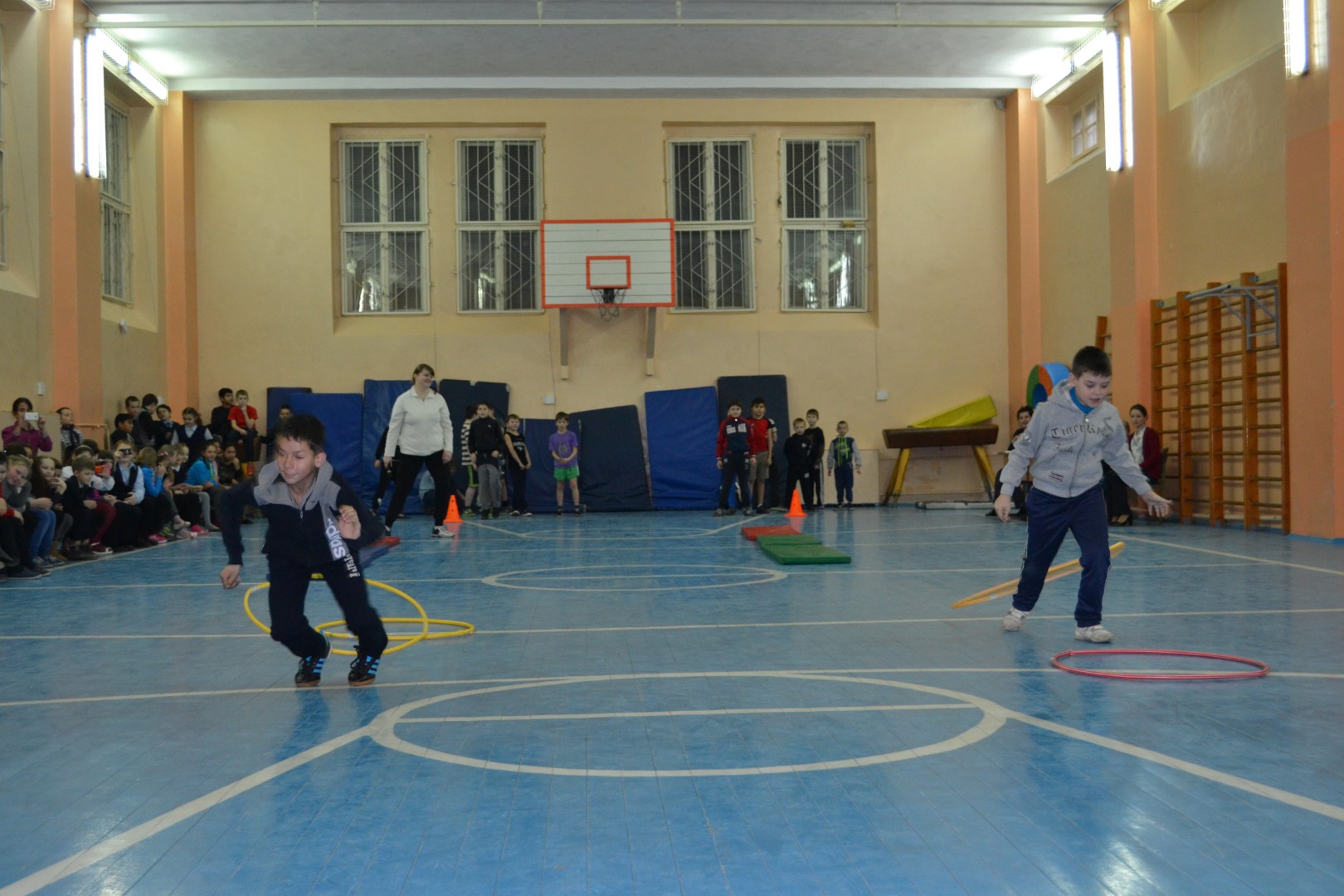 Спортивная игра «А, ну-ка, парни!»