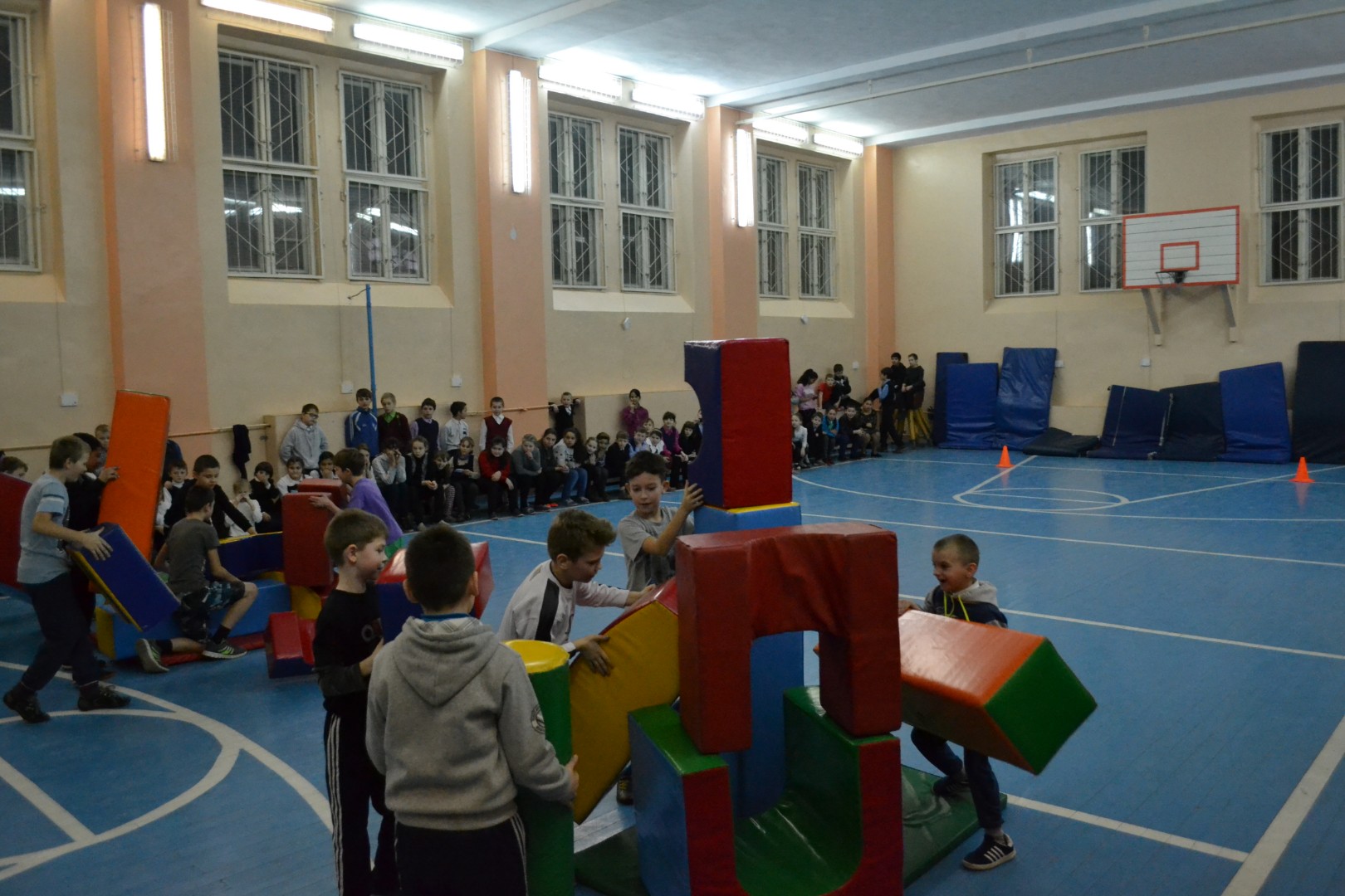 Спортивная игра «А, ну-ка, парни!»