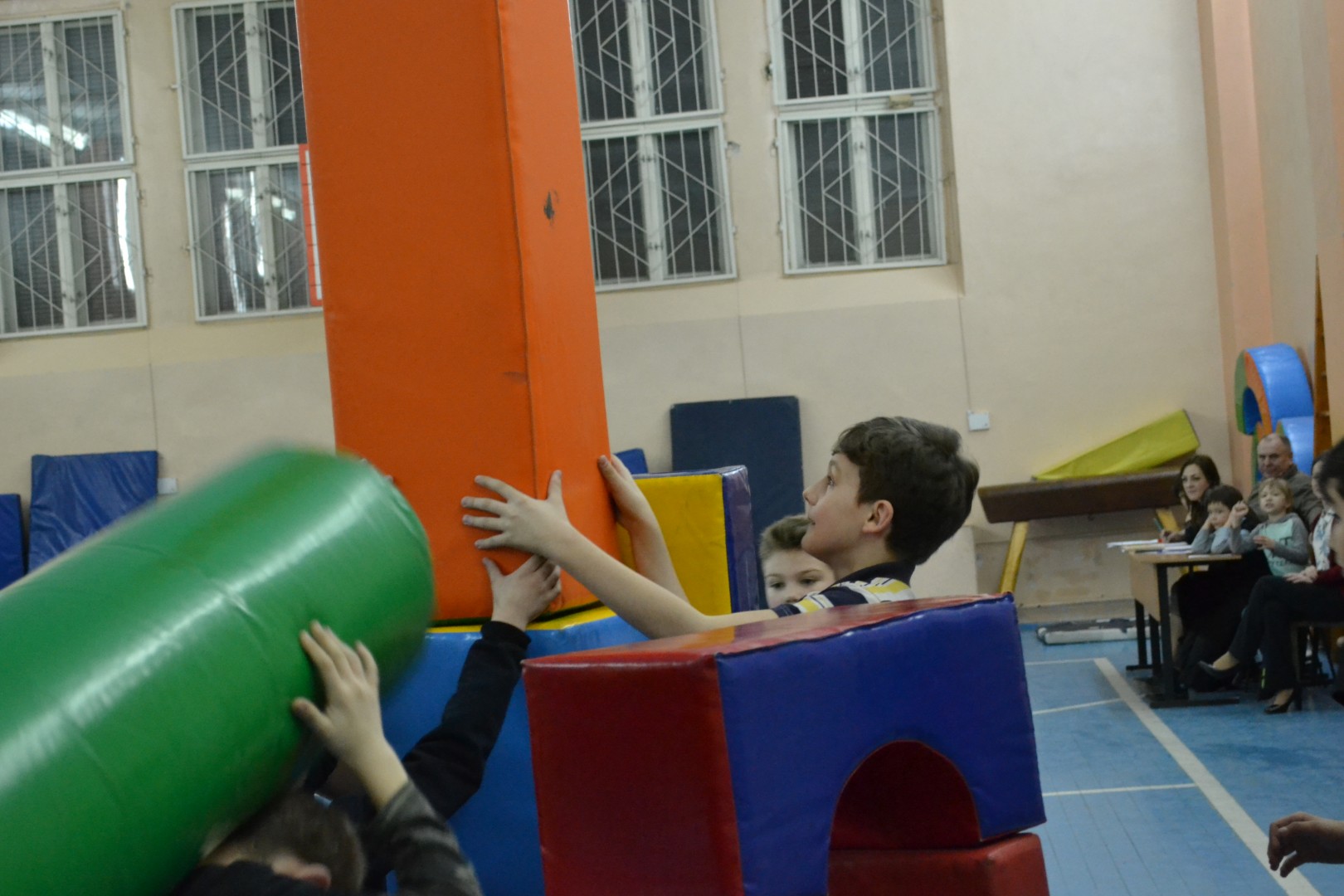 Спортивная игра «А, ну-ка, парни!»