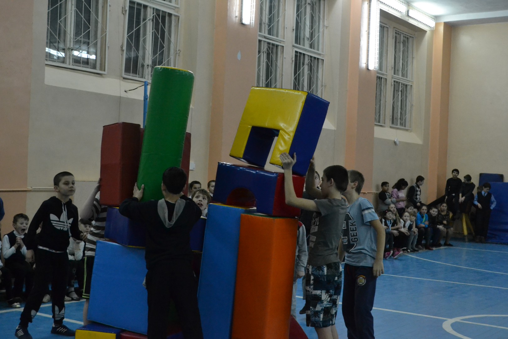 Спортивная игра «А, ну-ка, парни!»