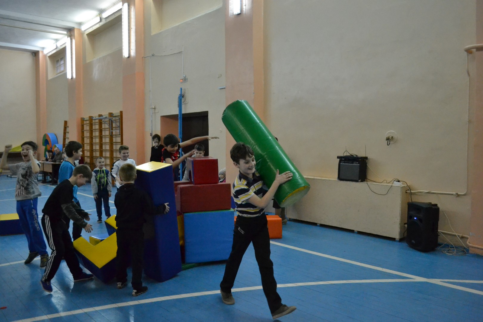 Спортивная игра «А, ну-ка, парни!»