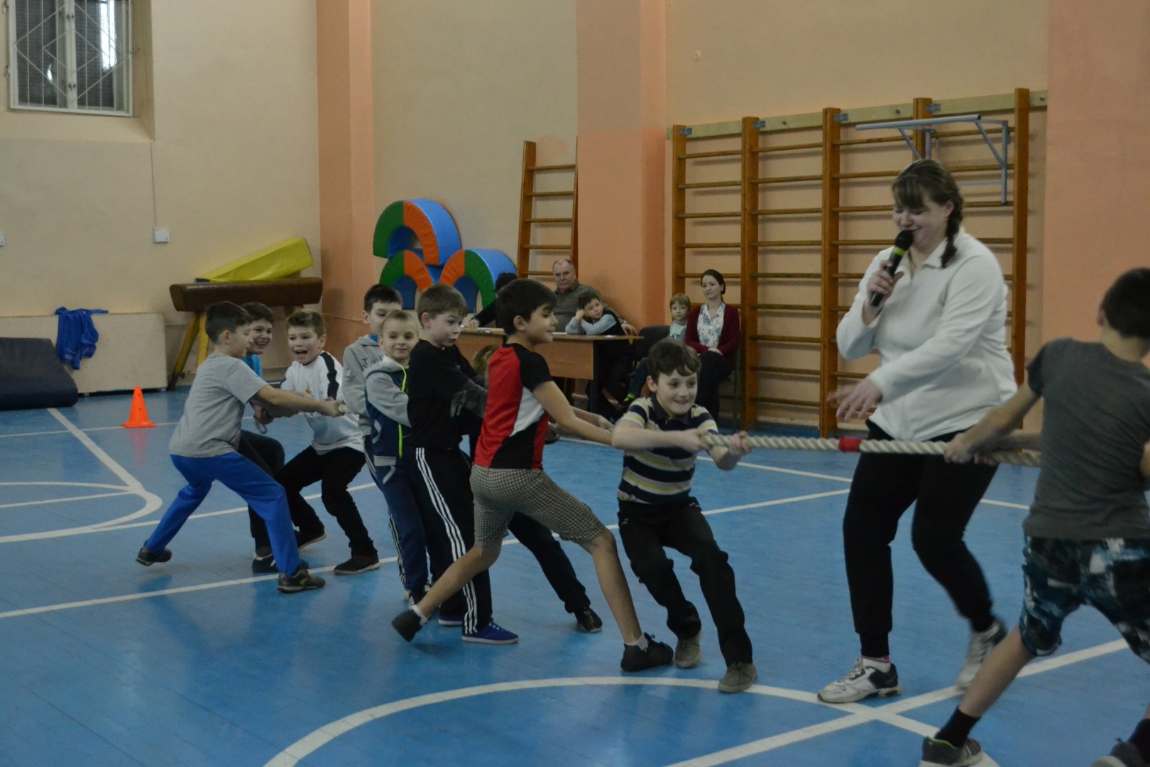 Спортивная игра «А, ну-ка, парни!»