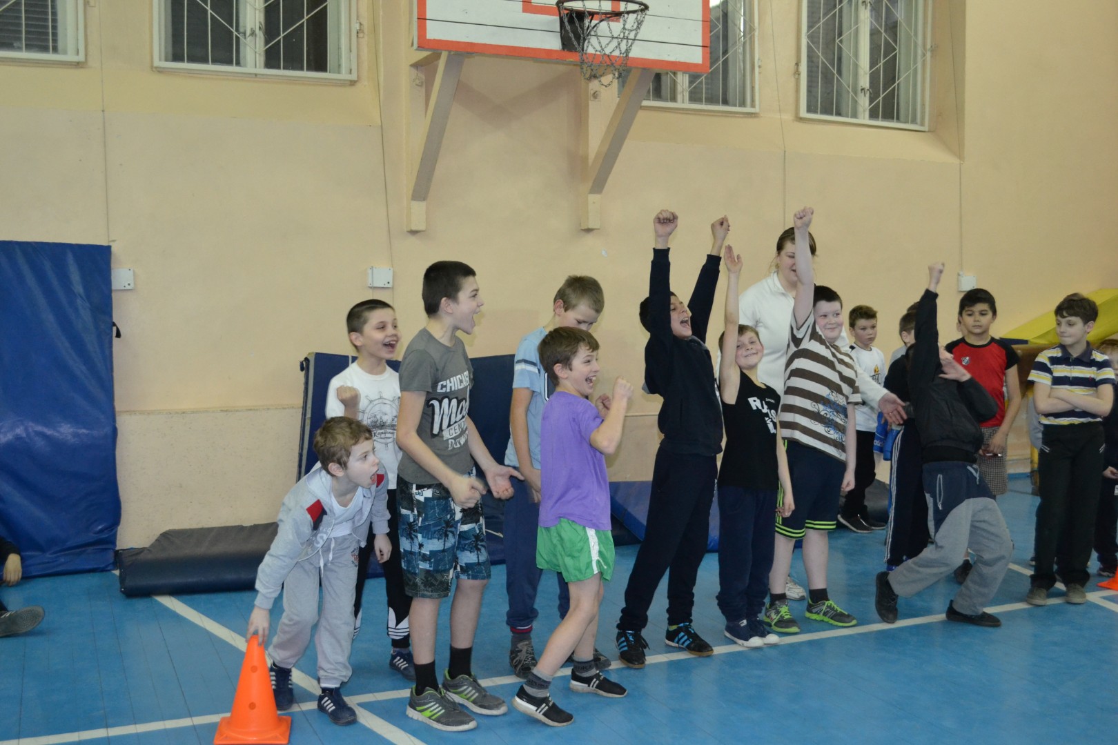 Спортивная игра «А, ну-ка, парни!»